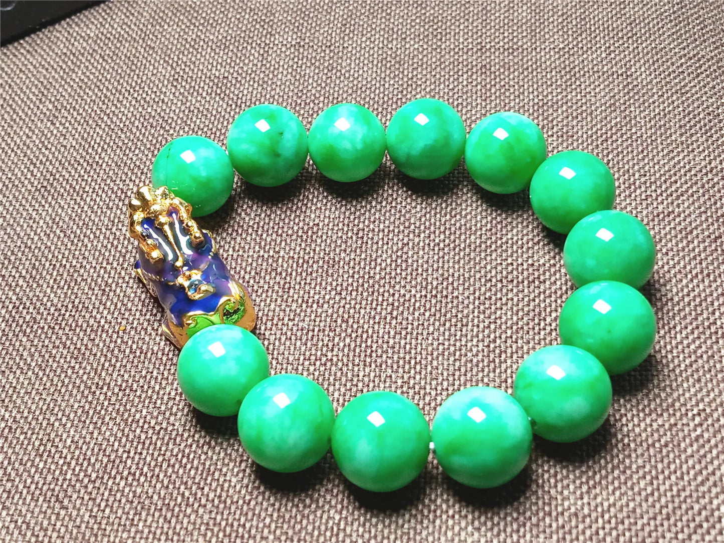 Green Jade Pixiu Bracelet - Abundance & Protection